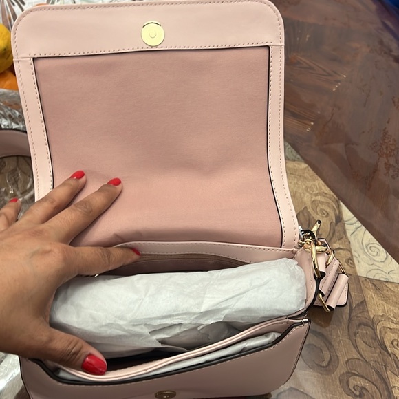 Crossbody - Picture 3 of 10